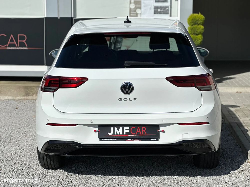 VW Golf 2.0 TDI Conceptline - 10