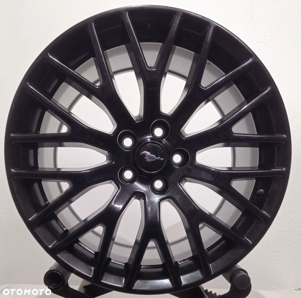 FELGI ALUMINIOWE OE FORD MUSTANG GT 9x19 ET45 9,5x19 ET52,5 5x114,3 - 2