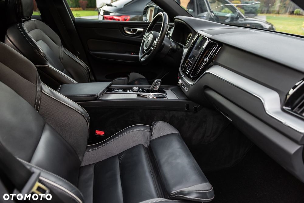 Volvo XC 60 B4 D Geartronic RDesign - 22
