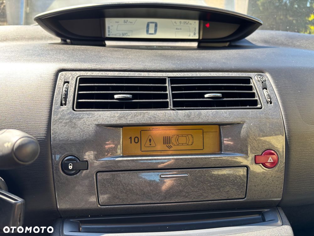 Citroën C4 1.6 16V Exclusive - 28