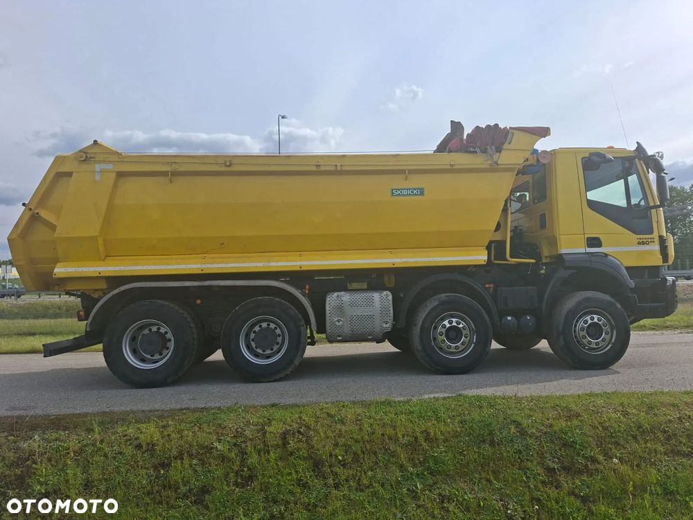 Iveco AD410T - 9