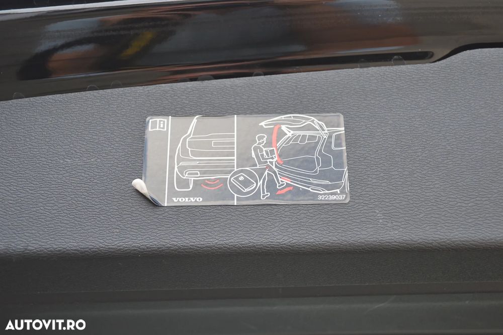 Volvo V60 B4 D Geartronic Momentum Pro - 28