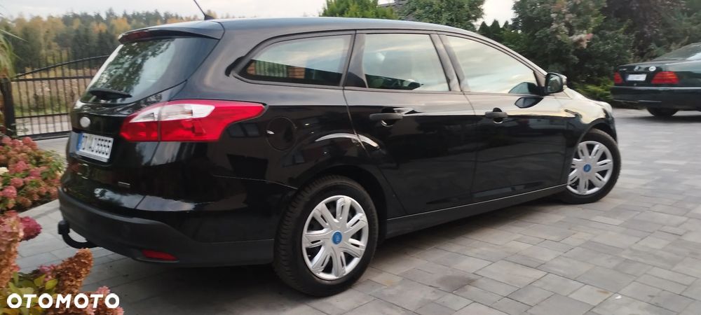 Ford Focus 1.6 TDCi DPF Ambiente - 13