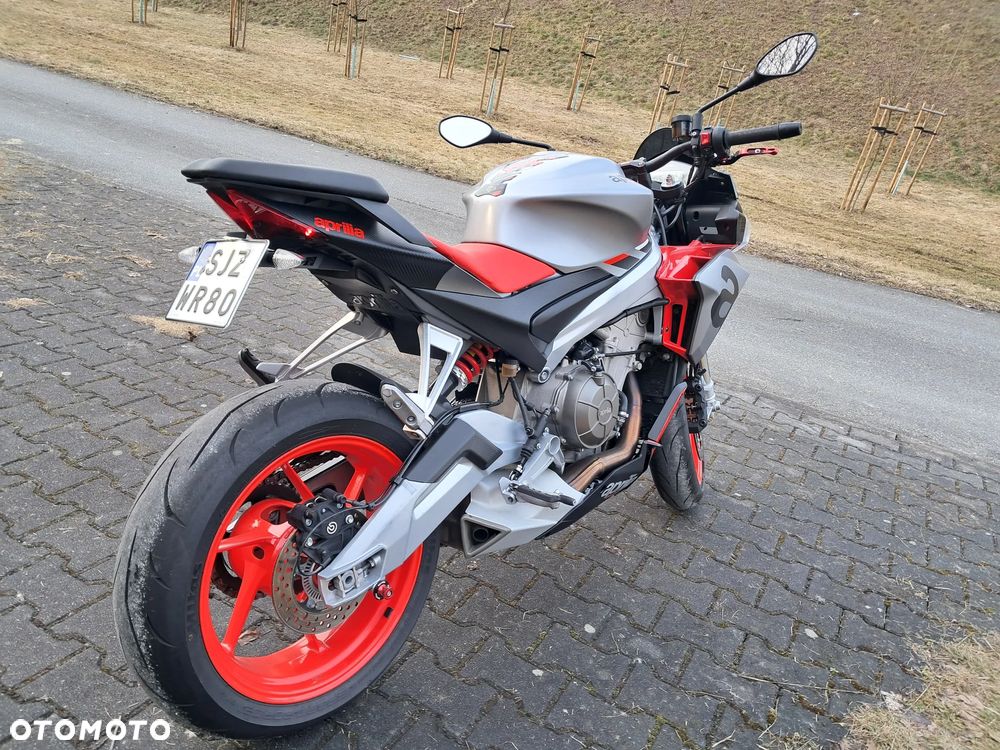 Aprilia Tuono - 6