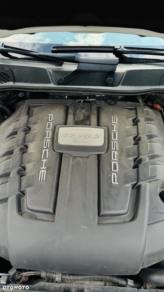 Porsche Cayenne S Diesel Platinum Edition - 11