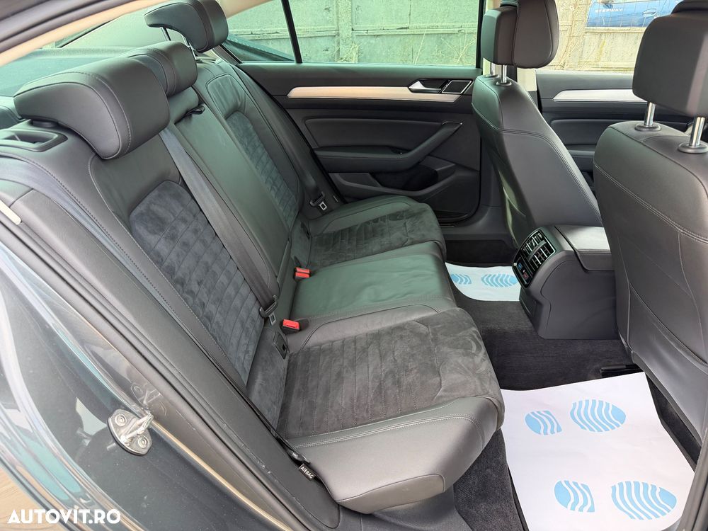 Volkswagen Passat 2.0 TDI SCR DSG Highline - 20