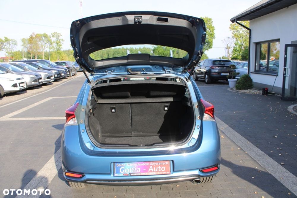 Toyota Auris - 12