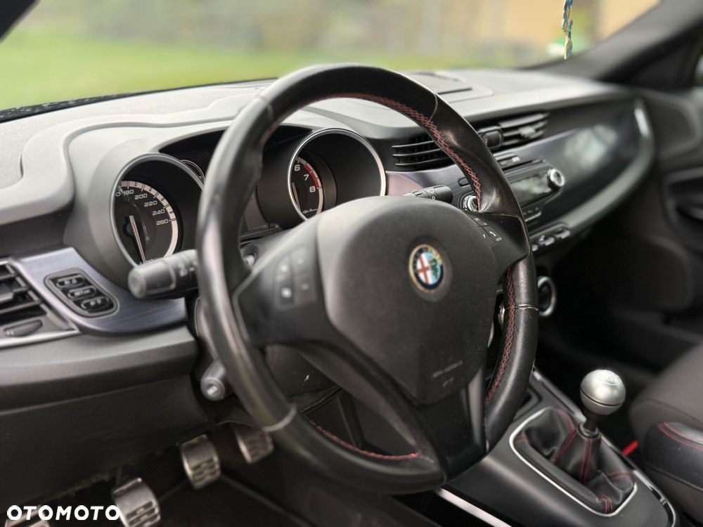 Alfa Romeo Giulietta - 5