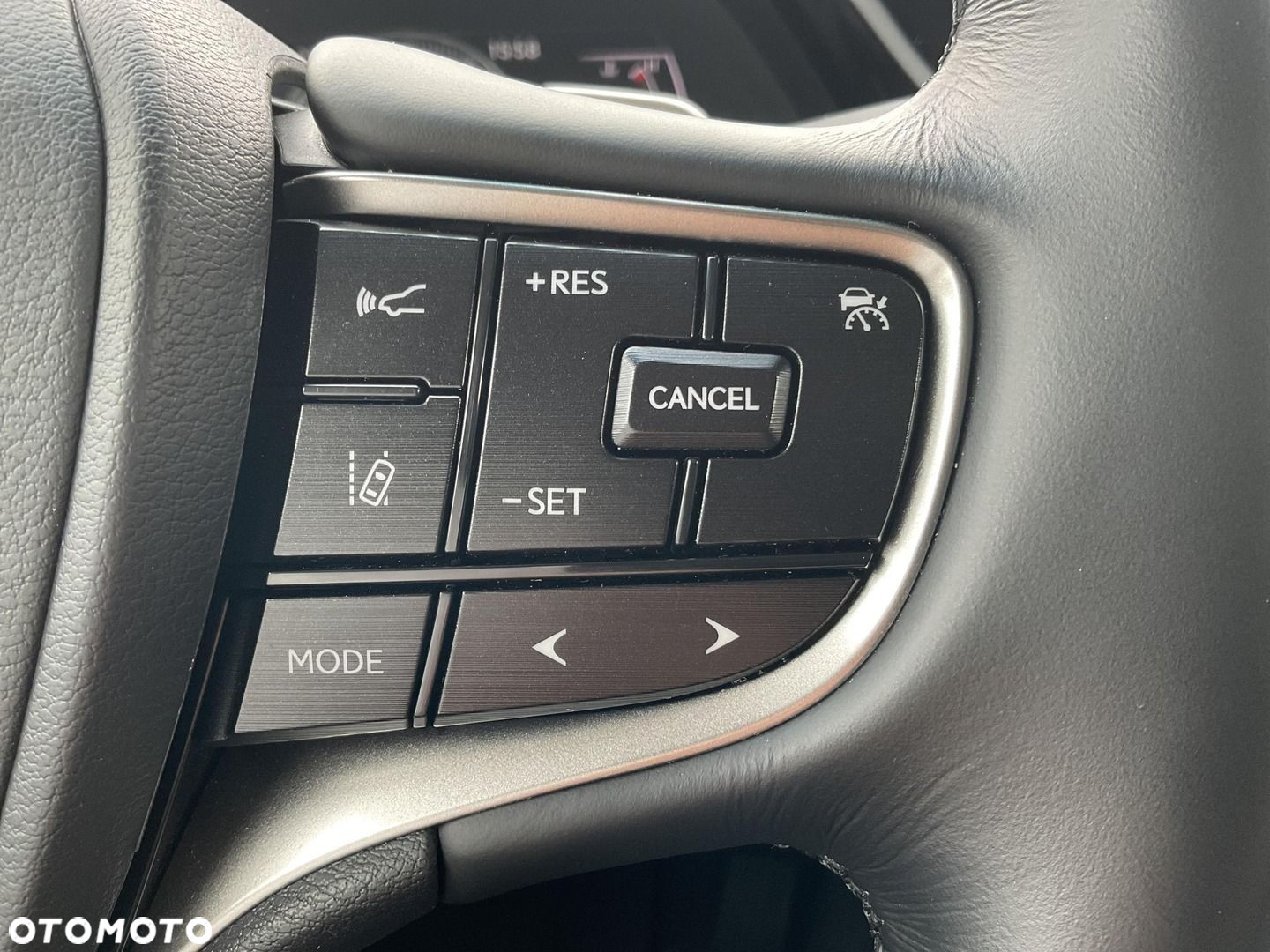 Lexus ES 300h Business Edition - 21