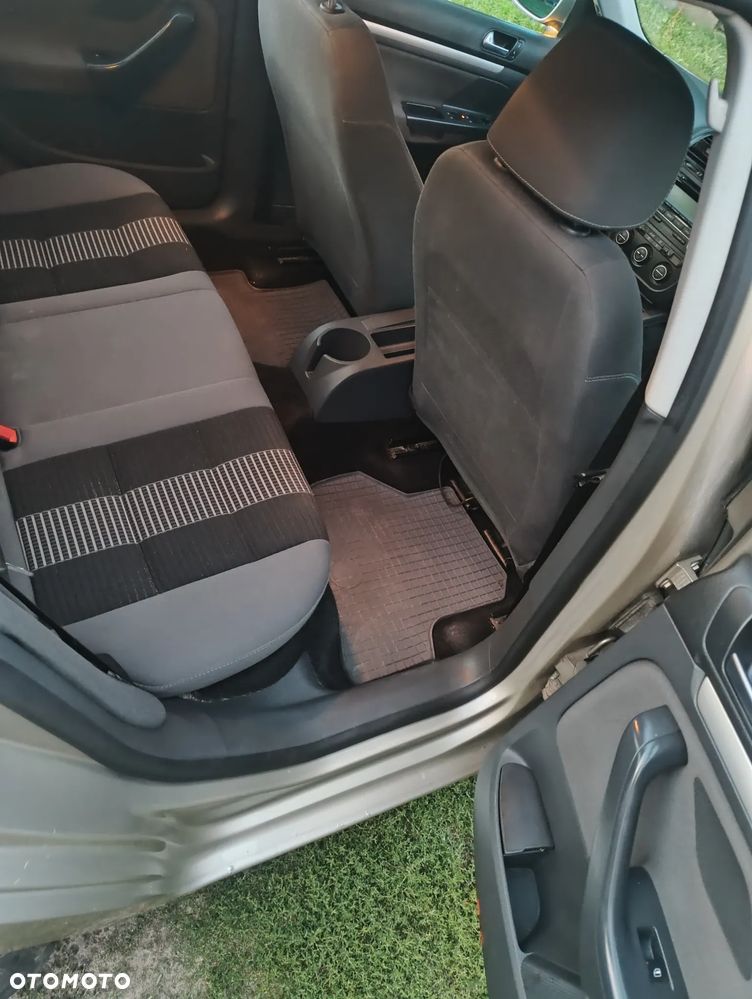 Volkswagen Jetta 1.4 TSI Comfortline - 11