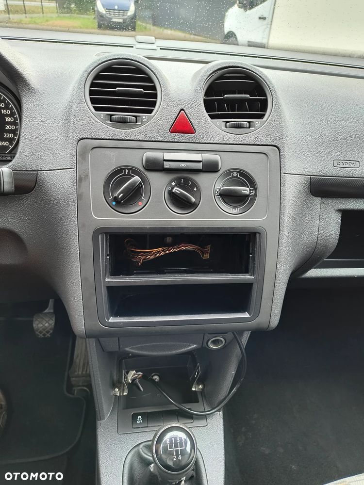 Volkswagen Caddy - 17