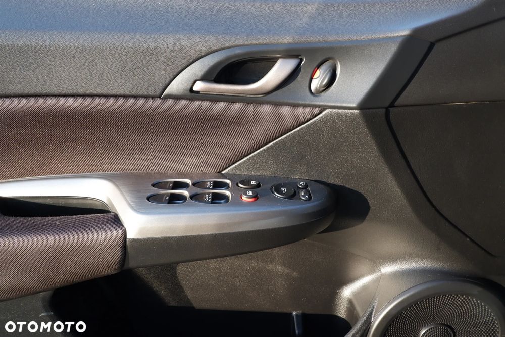 Honda Civic 1.4 i-VTEC Comfort - 23