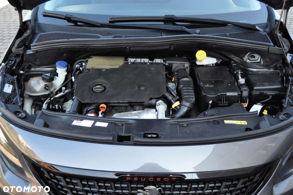 Peugeot 2008 1.5 BlueHDi GT Line S&S - 31