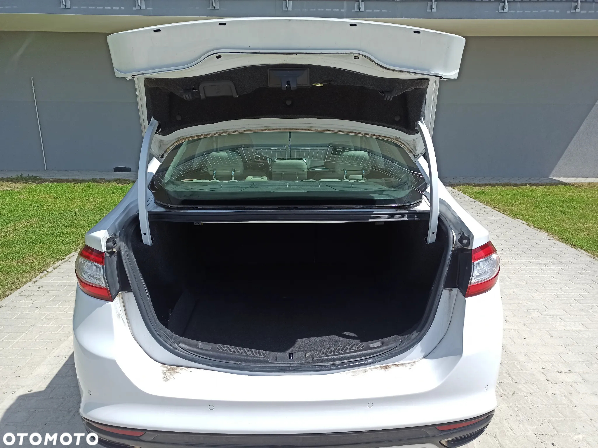 Ford Fusion 2.0 EcoBoost Titanium - 29