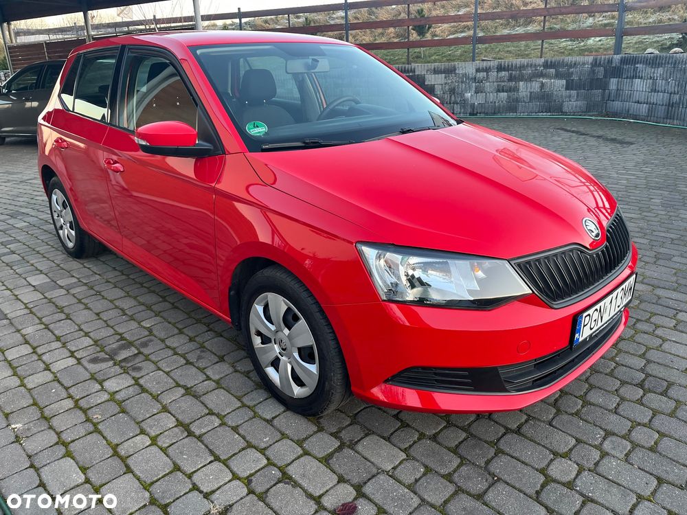 Skoda Fabia 1.0 MPI Cool Edition Red & Grey - 34