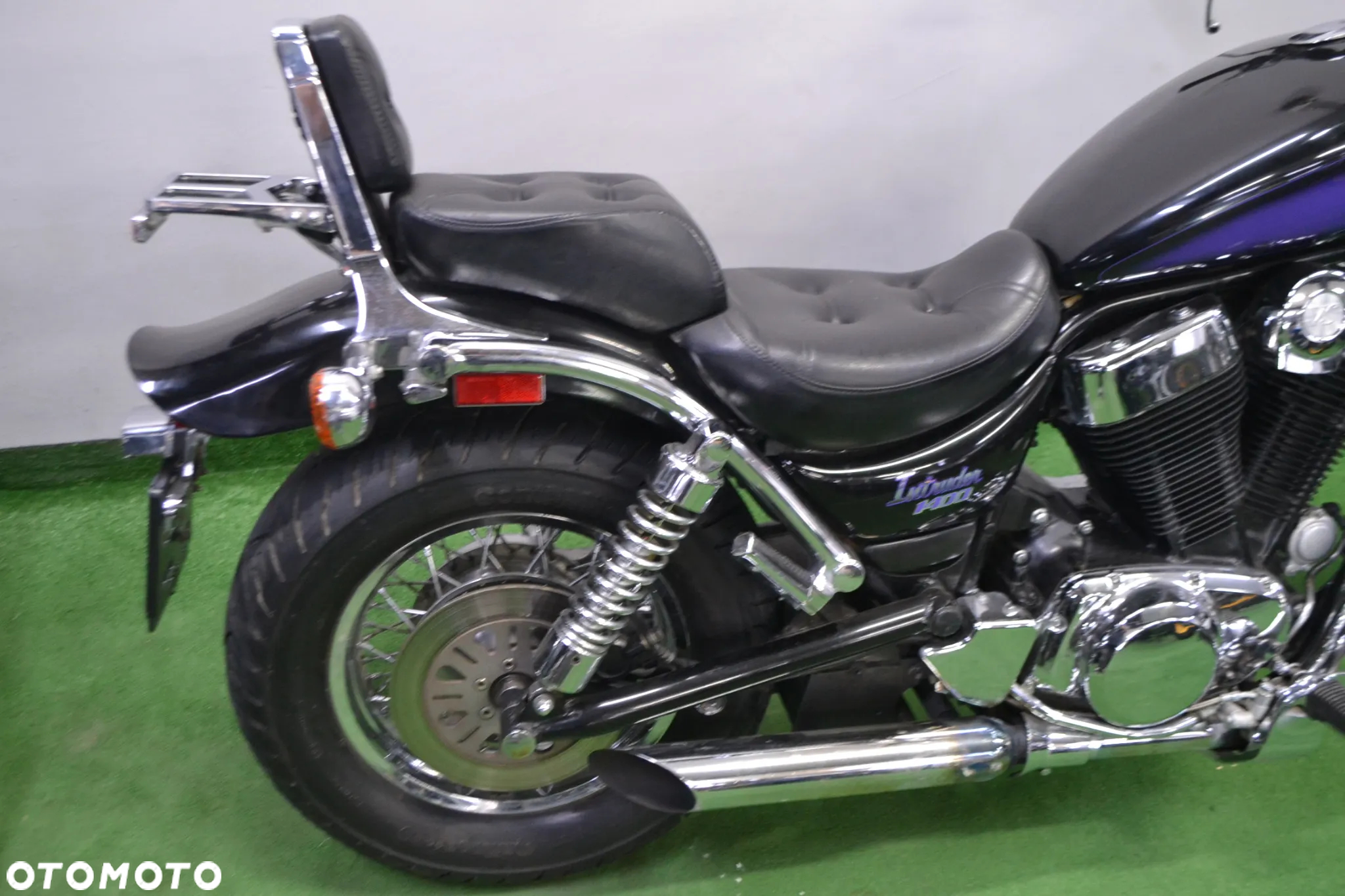 Suzuki Intruder - 6