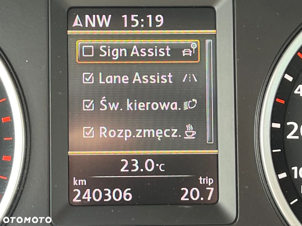Volkswagen Tiguan 2.0 TSI 4Motion Lounge Sport & Style - 17