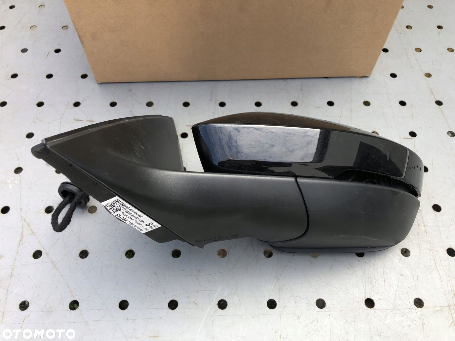 Skoda Scala lusterko lewe 6pin - 2