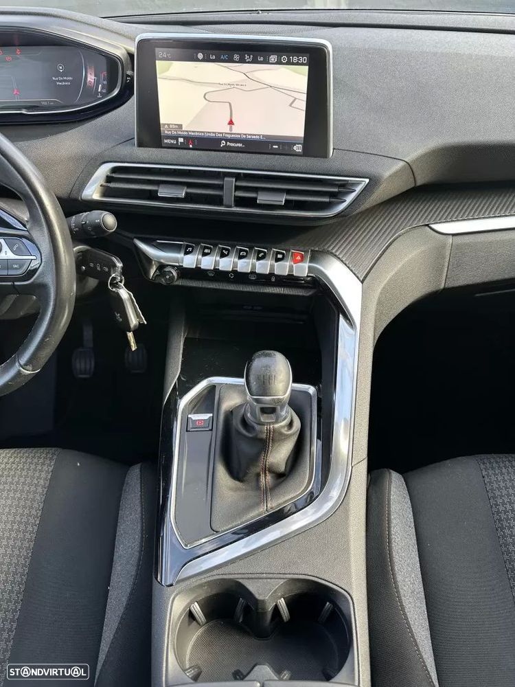 Peugeot 5008 1.2 PureTech Allure - 30