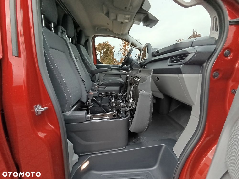 Ford Transit Custom Van L2H1 - 18