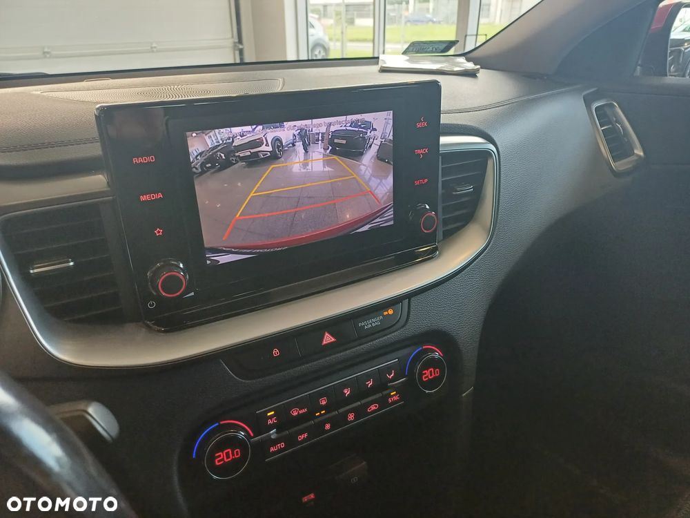 Kia XCeed 1.5 T-GDI M - 21