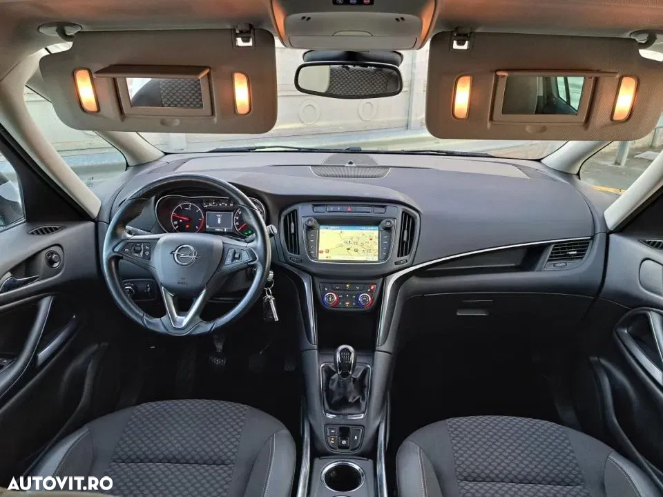 Opel Zafira - 5