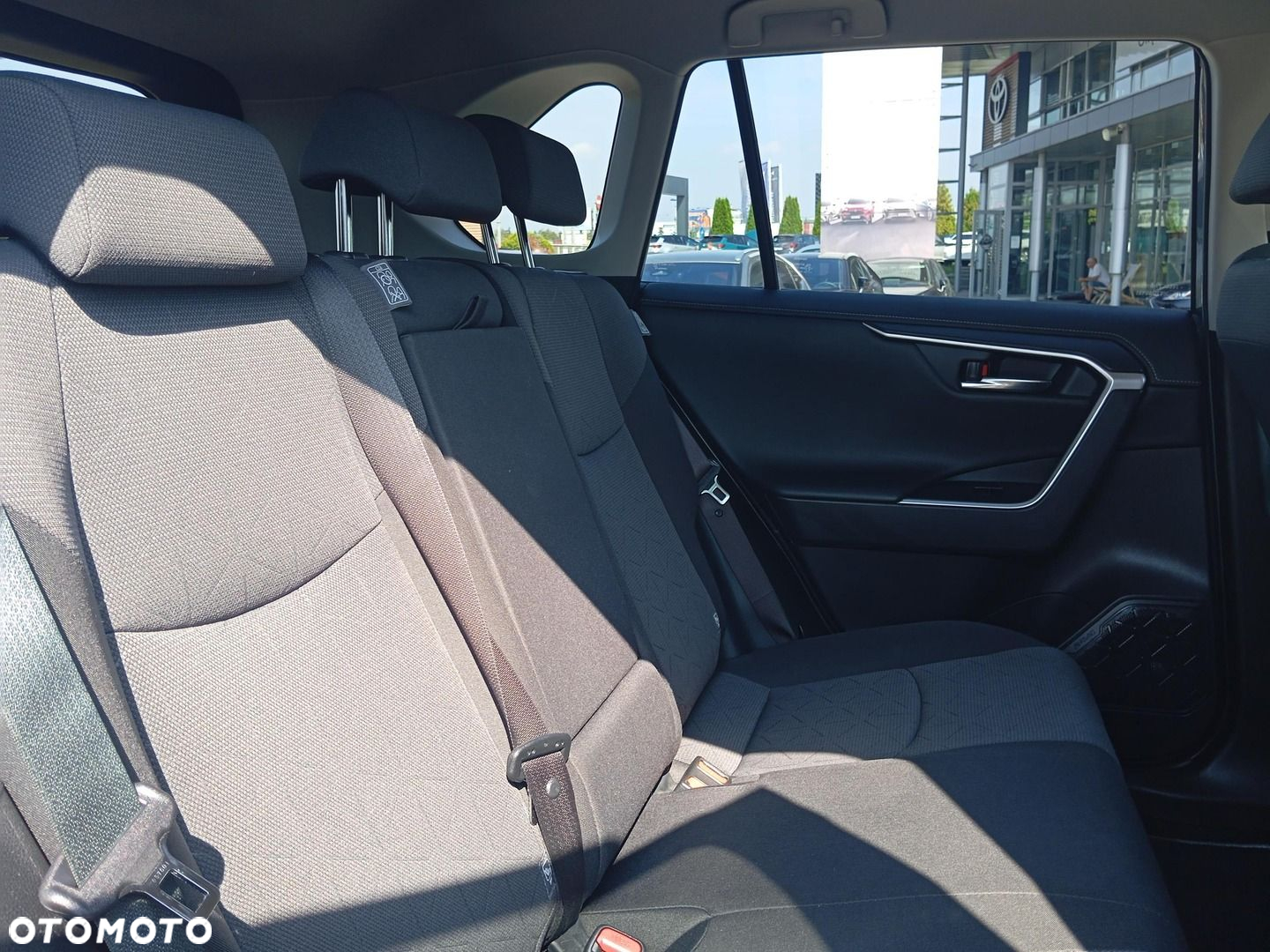 Toyota RAV4 - 15
