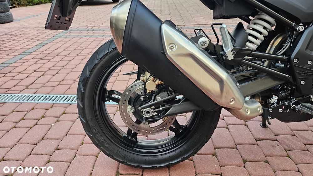 BMW G - 30