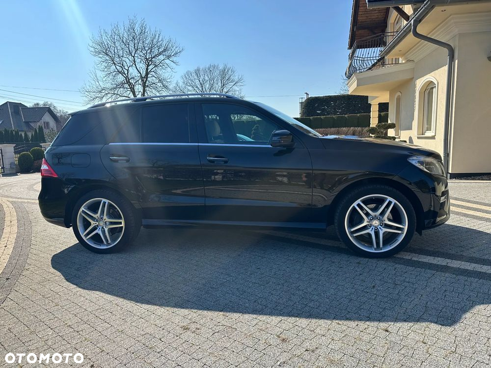 Mercedes-Benz ML 350 BlueTEC 4MATIC 7G-TRONIC Edition 1 - 4