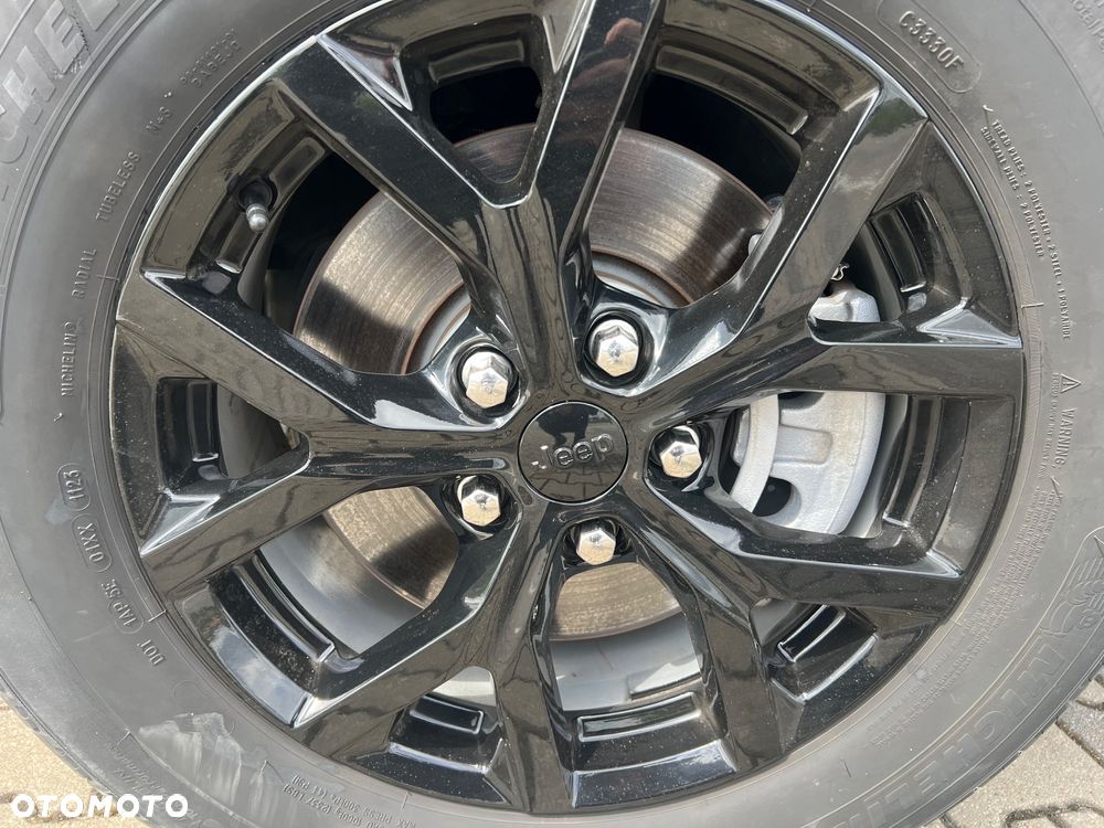 Jeep Grand Cherokee - 10