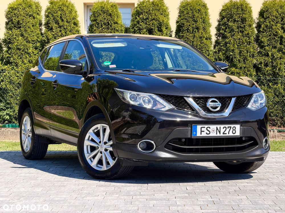 Nissan Qashqai 1.6 dCi 4 x 4 DPF tekna - 1