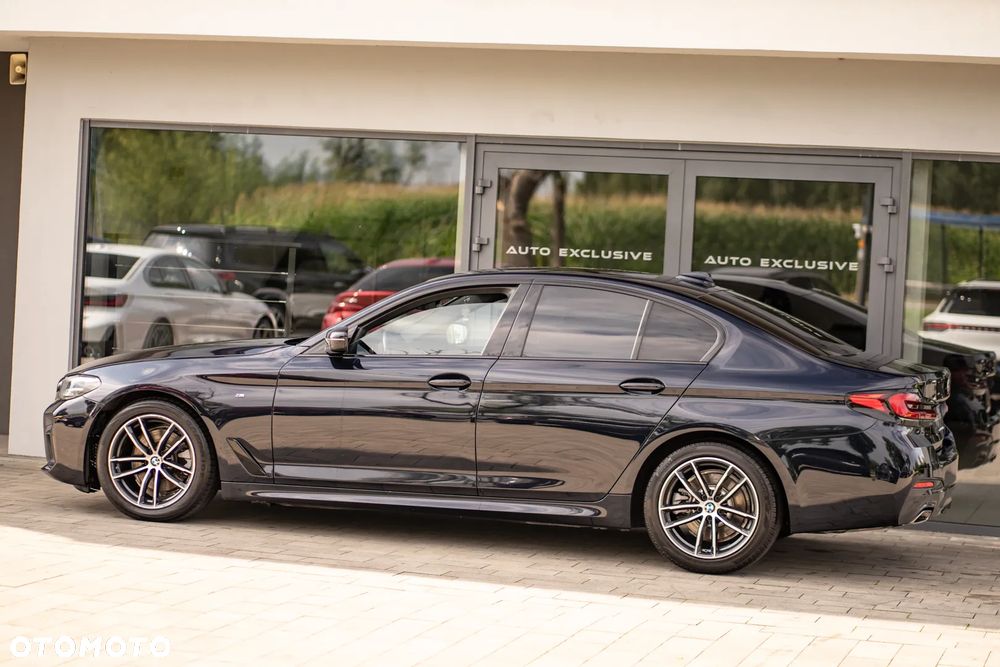 BMW Seria 5 520d M Sport sport - 12