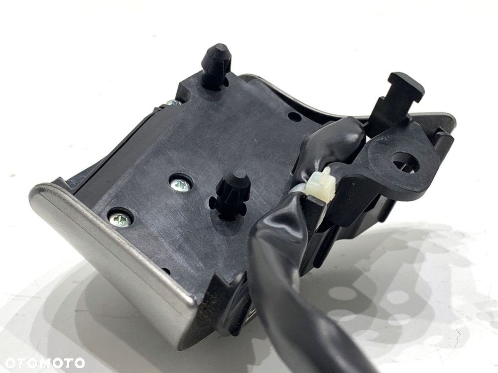 PRZEŁĄCZNIKI KIEROWNICY  TOYOTA COROLLA sedan (_E15_) 2006 - 2022 2.0 D-4D (ADE150) 93 kW [126 KM] - 4