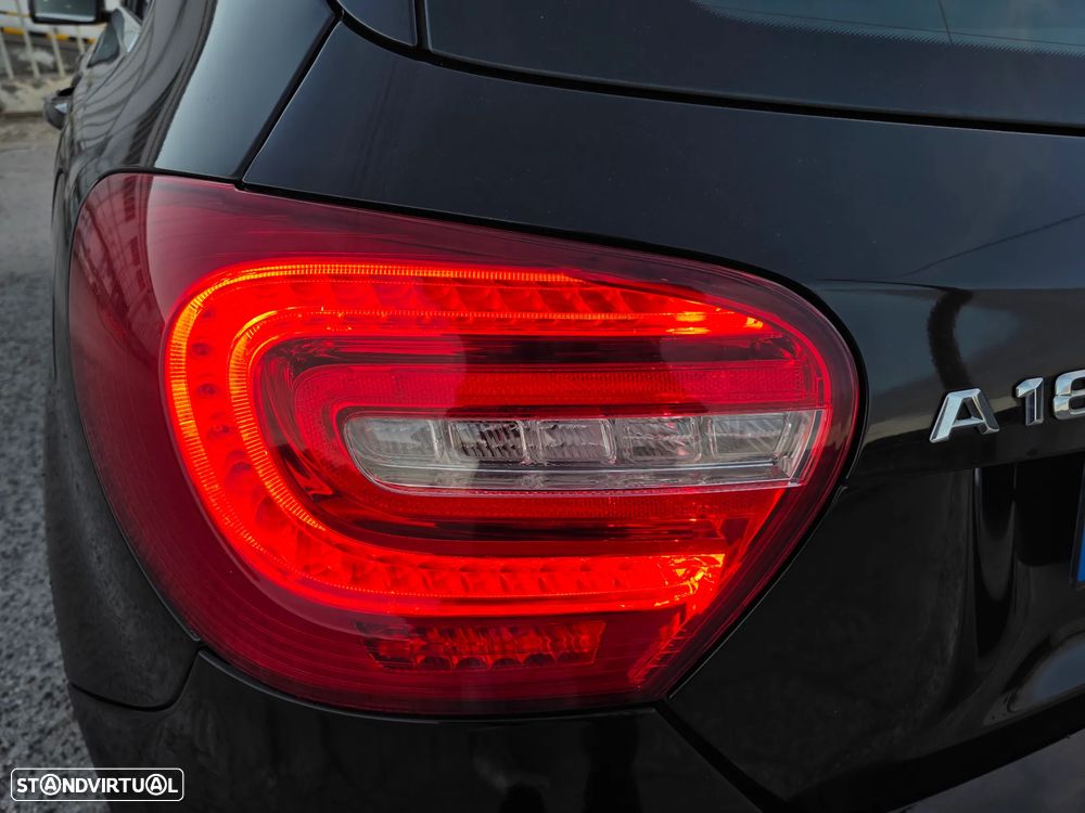 Mercedes-Benz A 180 d AMG Line - 22