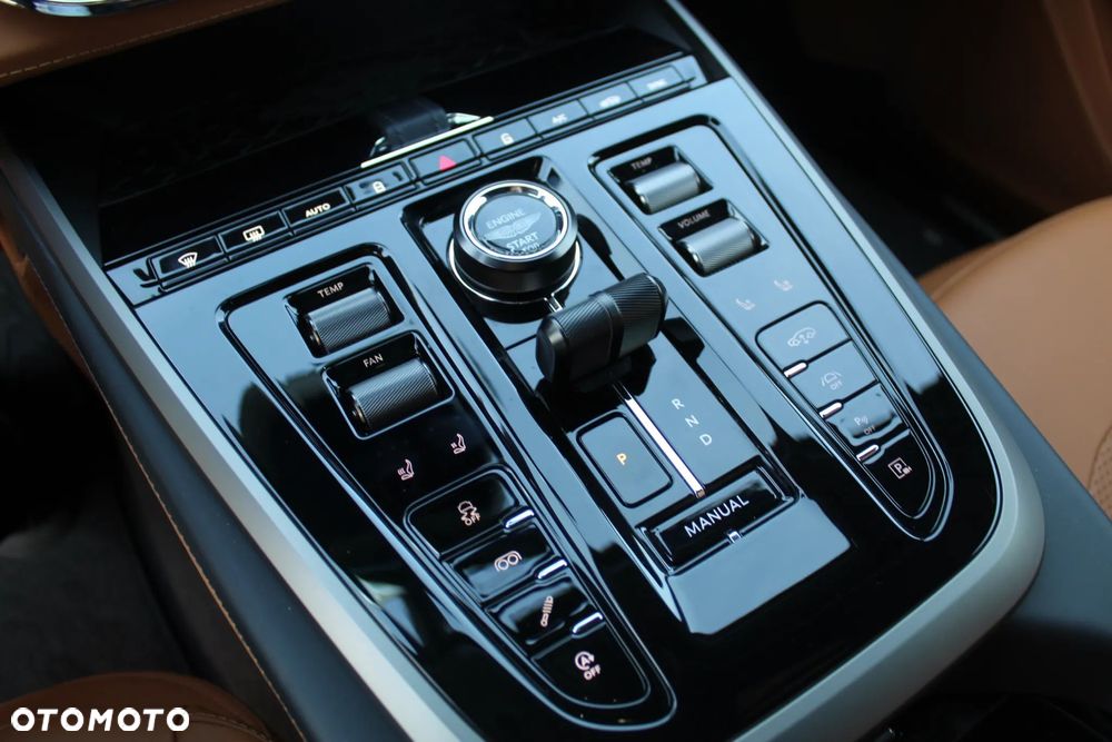 Aston Martin DBX707 - 25