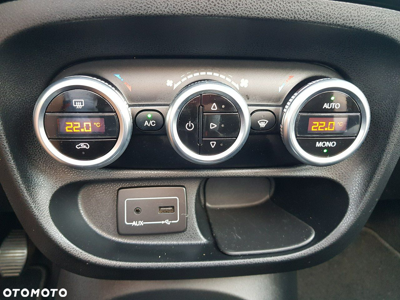 Fiat 500L 1.4 16V T-Jet Trekking - 20