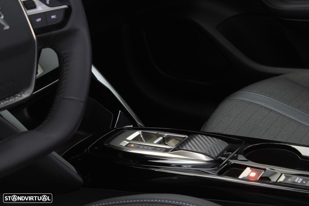 Peugeot 208 1.2 PureTech Allure Pack EAT8 - 23