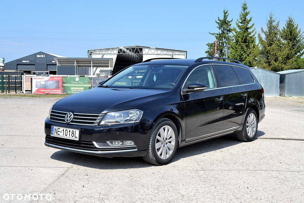 Volkswagen Touran - 1