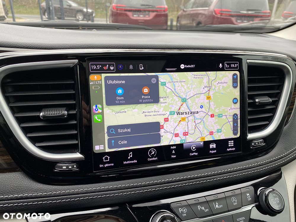 Chrysler Pacifica - 32