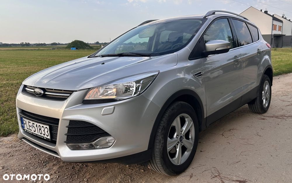Ford Kuga - 1