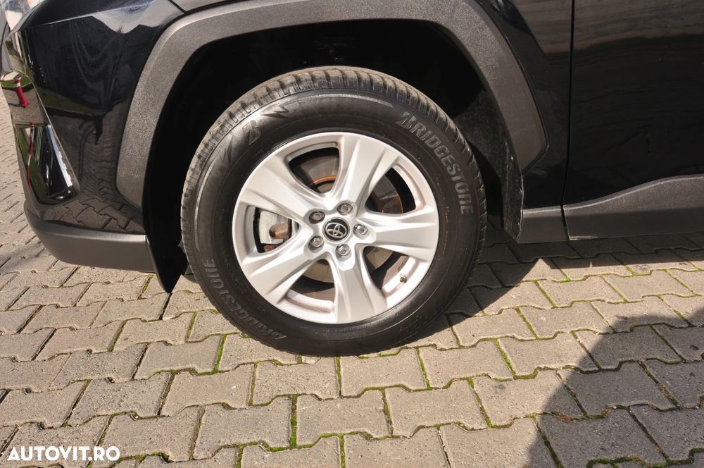 Toyota RAV4 - 9