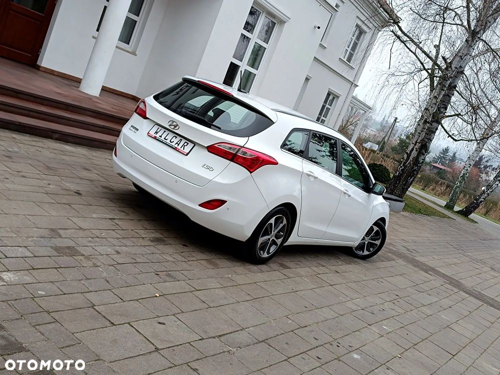 Hyundai i30 blue Kombi 1.6 GDi Style - 38