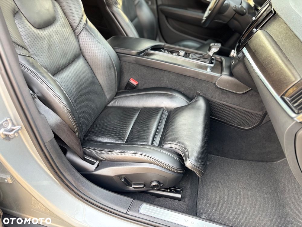Volvo V90 Cross Country T5 AWD Pro - 30