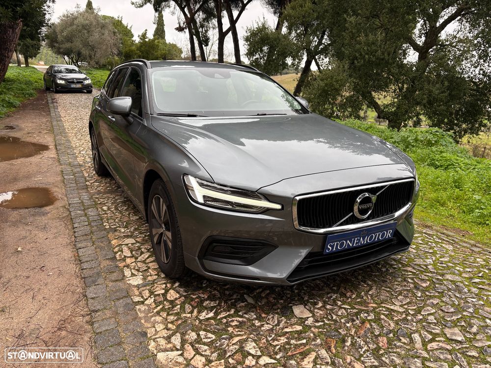 Volvo V60 2.0 D3 Momentum Plus Geartronic - 3
