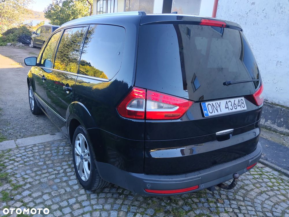 Ford Galaxy - 8
