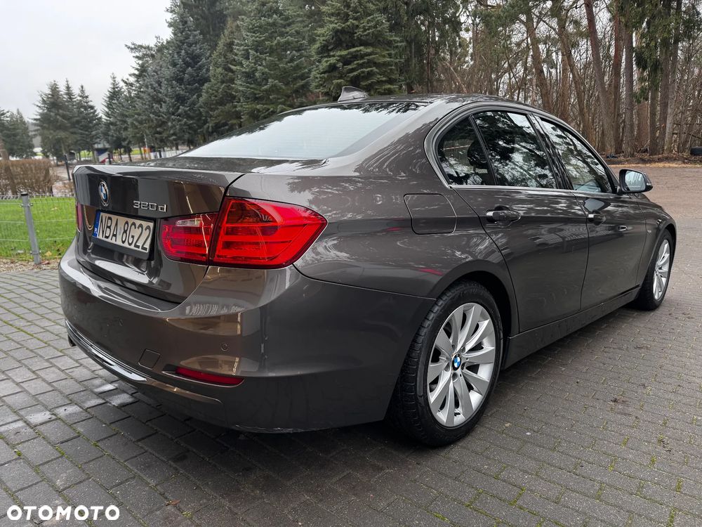 BMW Seria 3 - 26