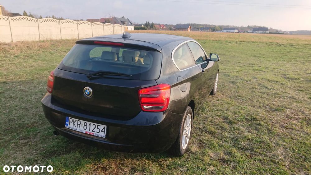 BMW Seria 1 - 24