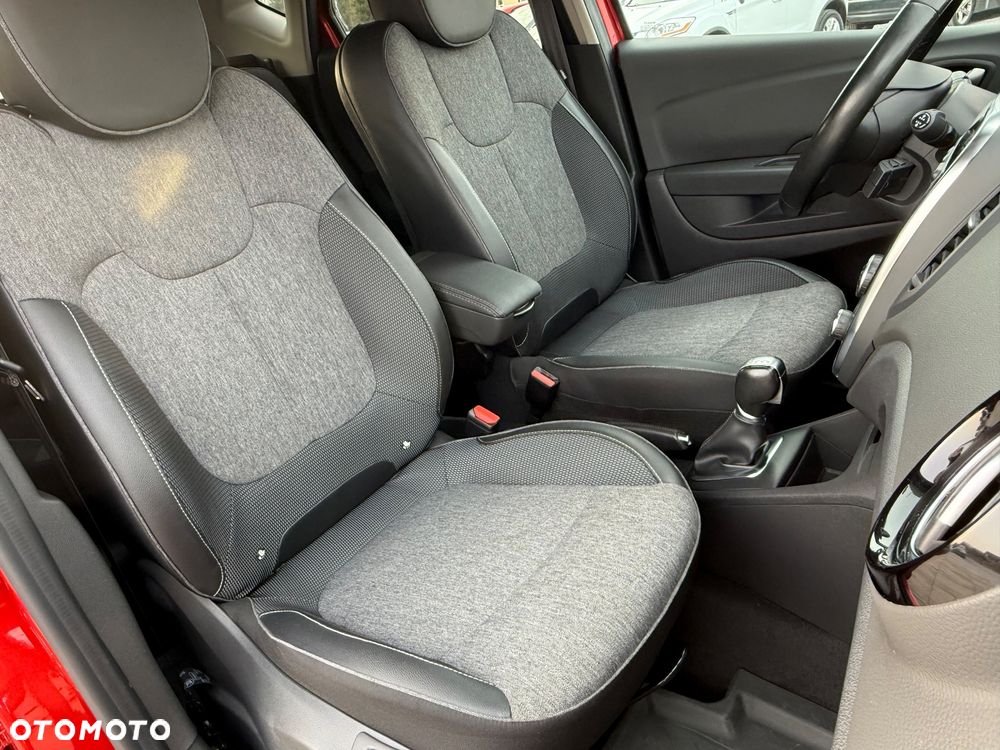 Renault Captur - 32