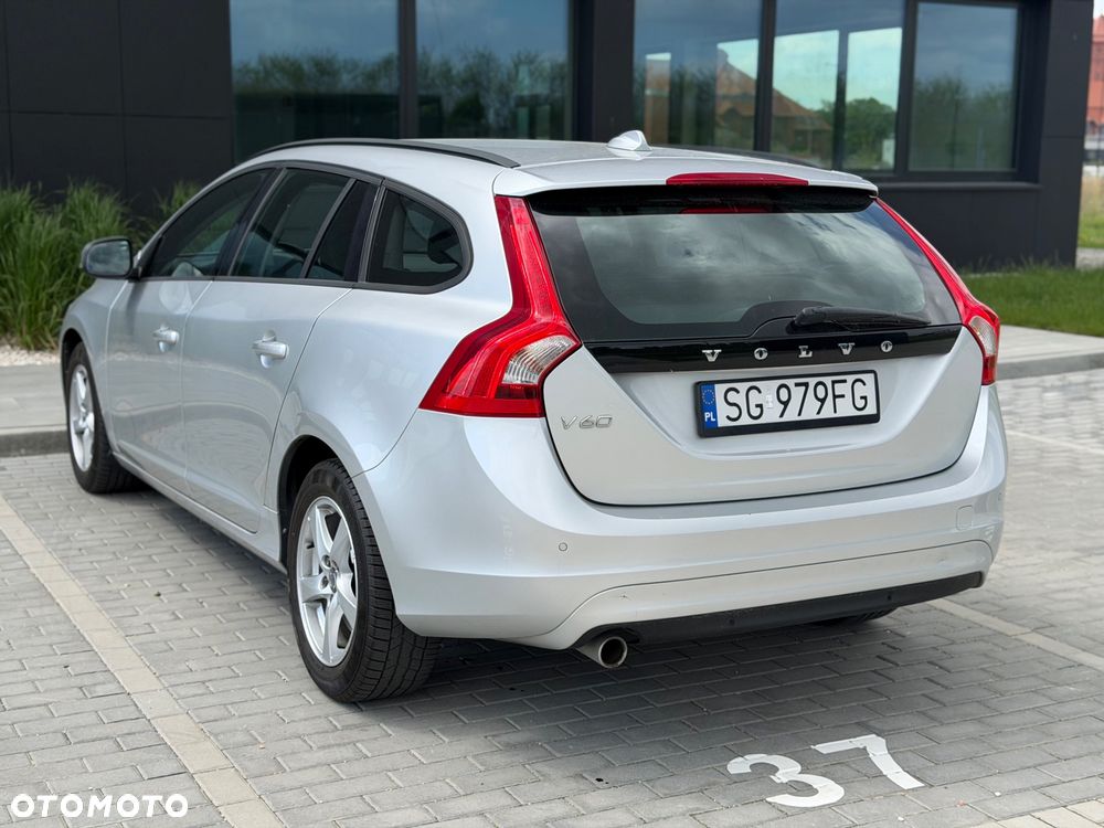 Volvo V60 D2 Drive-E Momentum - 6