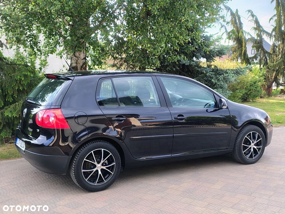 Volkswagen Golf 1.6 Trendline - 36